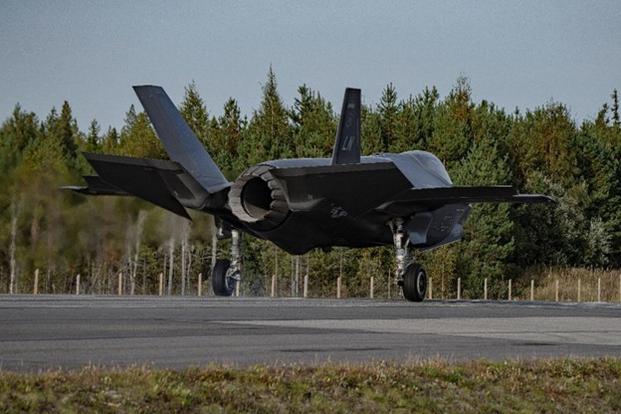 A U.S. Air Force F-35 Lightning II assigned to 48th Fighter Wing, RAF Lakenheath, U.K., taxis down the highway strip during Exercise BAANA 2024, on Hosio Highway, Ranua, Finland, Sept. 04. During the exercise the U.S. Air Force collaborated with NATO Allies to adapt, innovate and strengthen our collective defense while making history by landing U.S. fighter aircraft on a Finnish highway strip demonstrating military capabilities and interoperability. (U.S. Army photo by Sgt. Scyrrus Corregidor, DVIDS).
