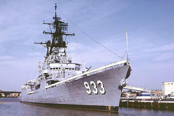 Barry (DD-933) Moored at the Washington Navy Yard,  circa 1984. (U.S. Navy photo)