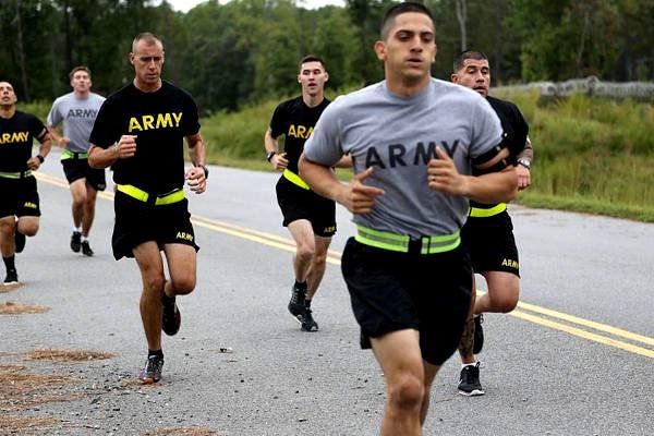 Soldiers run during a physical fitness test as part of the Army's 2016 Best Warrior Competition at Fort A.P. Hill, Va., Sept. 26, 2016. (US Army photo/Jada Owens)