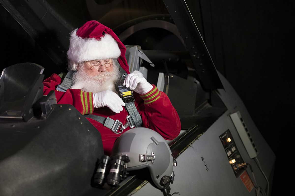 Santa Gearing Up to Travel at Speed of Starlight with NORAD's Help