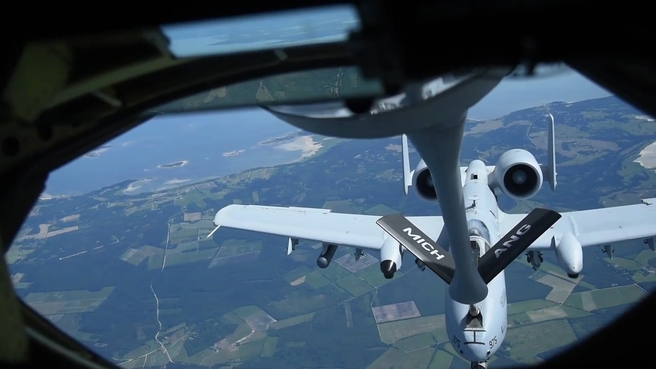 The Air Force demonstration team puts the A-10 through its paces.