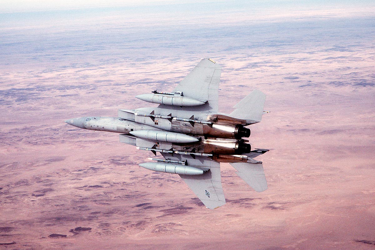 AIM-120 Advanced Medium Range Air-to-Air Missile | Military.com