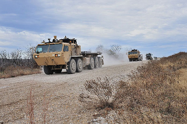 Army Wants Unmanned Convoys to Resupply Troops | Military.com