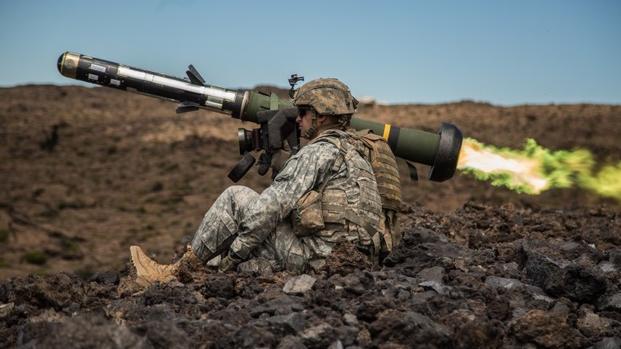 U.S. Army soldiers shoot the Javelin, an anti-tank weapon, at the Pohakuloa Training Area, Hawaii, on July 28, 2016. (U.S. Army photo by Patrick Kirby)