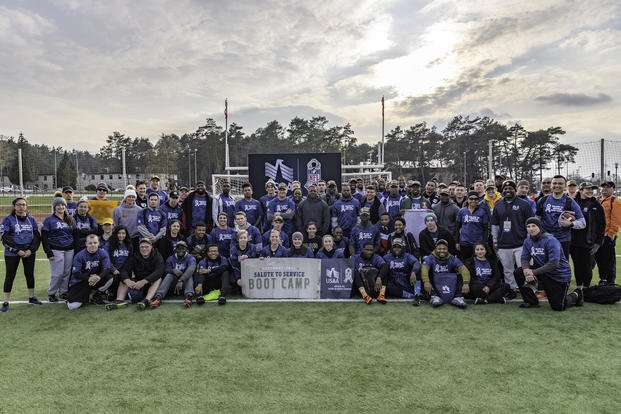 Raiders Host Local Military for USAA's Salute to Service NFL Boot Camp