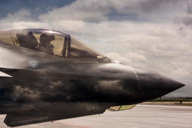 An F-35 Lightning II pilot from Hill Air Force Base, Utah, waits to taxi onto the runway June 20, 2019, at Mountain Home AFB, Idaho. (U.S. Air Force/Airman First Class Andrew Kobialka)