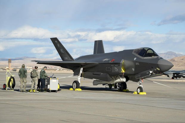Crew chiefs with the 4th Aircraft Maintnenace Unit prepare to recover F35A Lightning II fighter jets during Red Flag 19-1, Nelllis Air Force Base, Nevada, Feb. 6, 2019.  (U.S. Air Force/R. Nial Bradshaw)