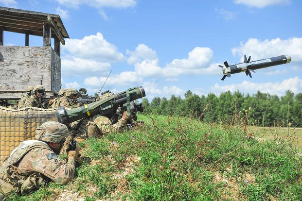 A U.S. Army paratrooper assigned to 1st Battalion, 503rd Infantry Regiment, 173rd Airborne Brigade fires an FGM-148 Javelin shoulder-fired anti-tank missile during a combined arms live-fire exercise at Grafenwoehr Training Area, Germany, August 21, 2019. (U.S. Army photo/Henry Villarama)