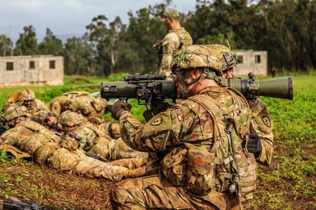 Soldiers from 1-21 Infantry Battalion, 2nd Brigade Combat Team, 25th Infantry Division conduct live fire training, January 15, 2020. (U.S. Army/SPC Geoffrey Cooper)