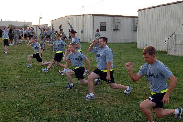 Soldiers perform walking lunges at Fort Campbell.
