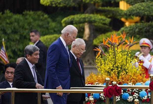 U.S. President Joe Biden is welcomed to Vietnam by its leaders. 