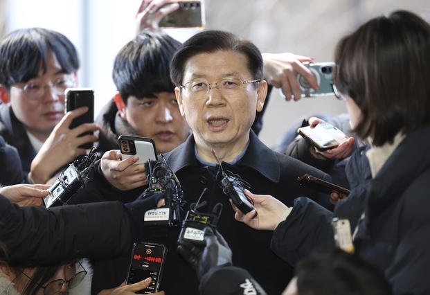 Park Jong-joon, the chief of the presidential security service, arrives at the Joint Investigation Headquarters