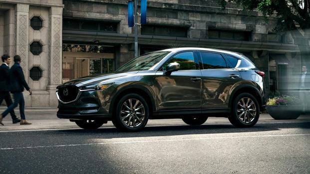 2019 Mazda CX-5 Skyactiv-D front 3/4 gray