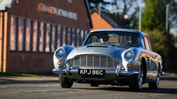1965 Aston Martin DB5 Vantage Restored With Williams Family Lead
