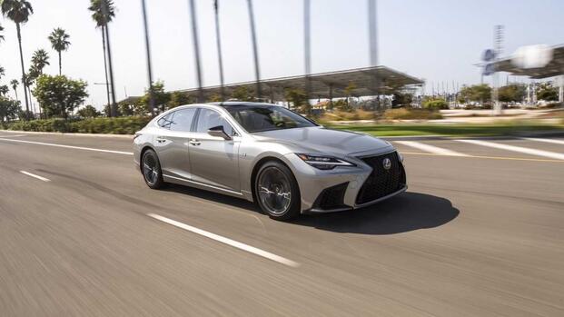 2025 Lexus LS 500