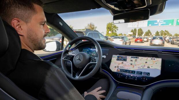 Mercedes Level 3 Driving