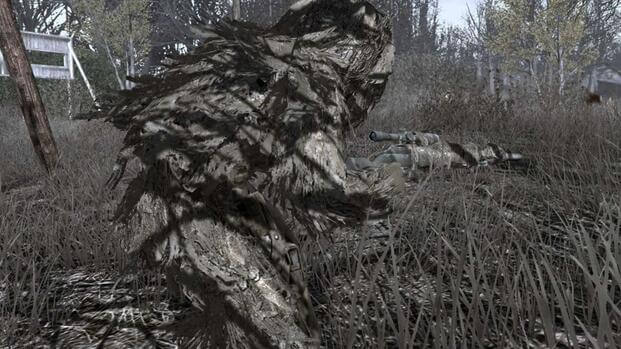 A soldier wearing a Ghillie suit in Call of Duty 4 Modern Warfare