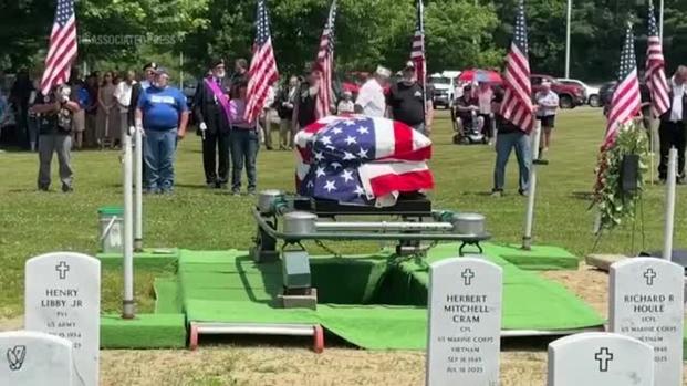 Hundreds Give Final Salute To Former Marine Military Hundreds Give Final Salute To Former Marine Military