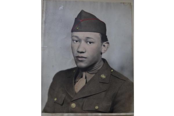 Waverly Woodson’s first Army portrait. (Photo courtesy of Joann Woodson via www.lindahervieux.com)