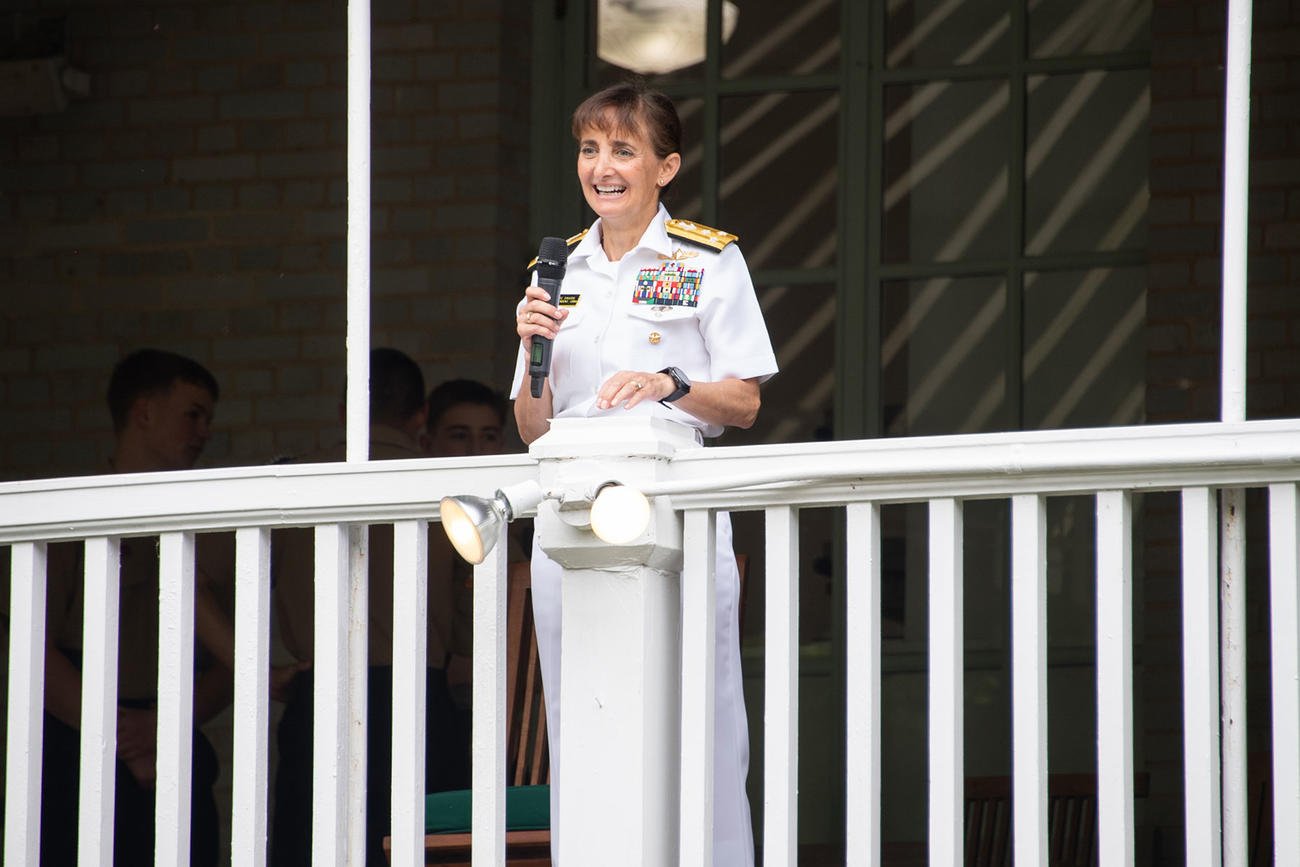 35 Years Later, Vice Adm. Davids Returns to Naval Academy Commencement