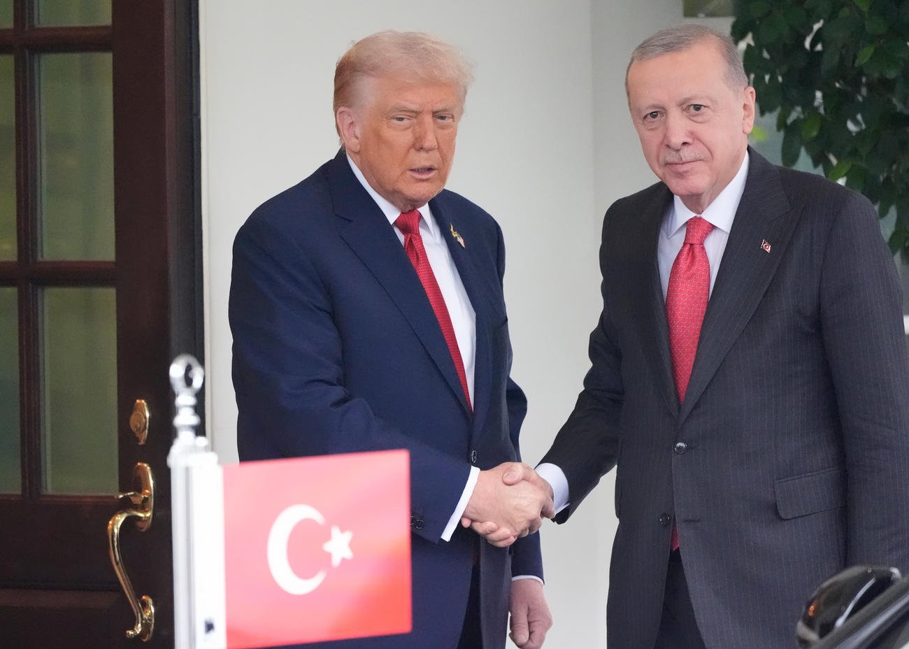 Trump Hosts Turkey's Erdogan at the White House as the US Considers Lifting a Ban on F-35 Sales