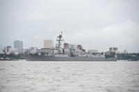 The Arleigh Burke-class guided-missile destroyer USS Momsen (DDG 92) arrives at the Port of Alaska in Anchorage, Alaska, Aug.15, 2018. (U.S. Air Force/Alejandro Peña)