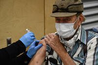 Montana veteran gets his first dose of the Moderna vaccine