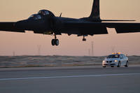 Chase car drivers have to call out a U-2’s distance from the ground and give critical instructions while following the aircraft at more than 100 mph.