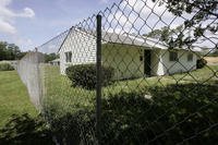 An unoccupied house in the Tarawa Terrace neighborhood in Camp Lejeune, N.C.