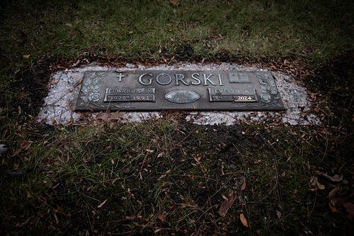 World War II veteran Edward Gorski Jr., who died in 1993 of a heart attack, is buried at Elm Lawn Memorial Park in Elmhurst, Illinois.